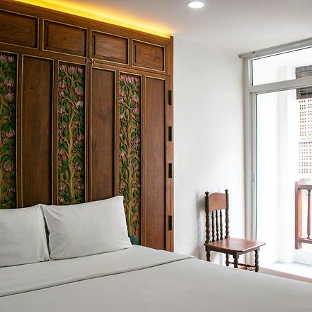 Lamphu Tree House Boutique Hotel Bangkok Exterior photo