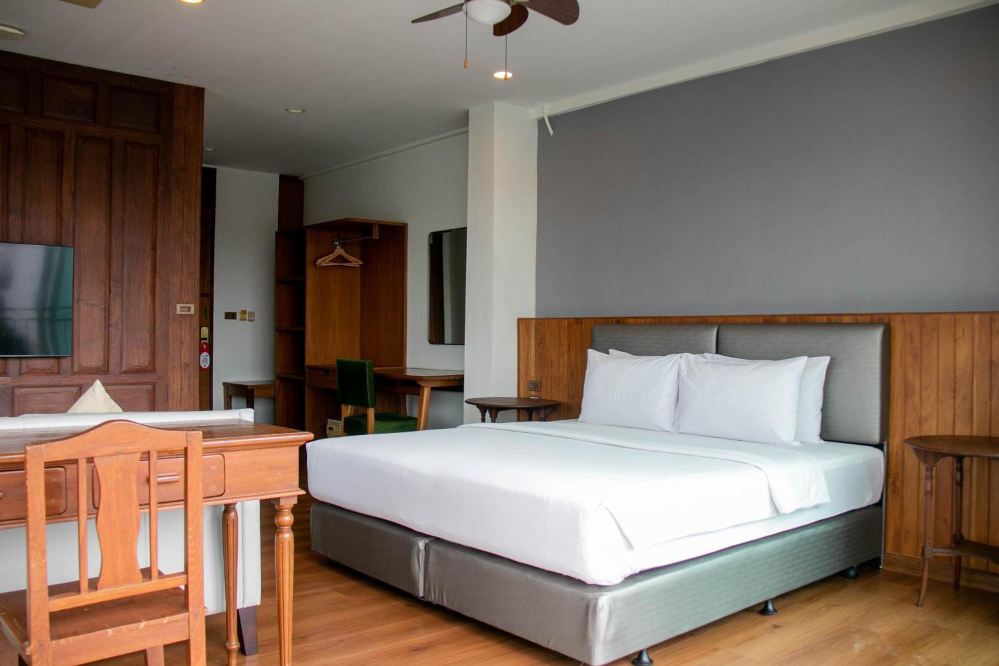 Lamphu Tree House Boutique Hotel Bangkok Exterior photo