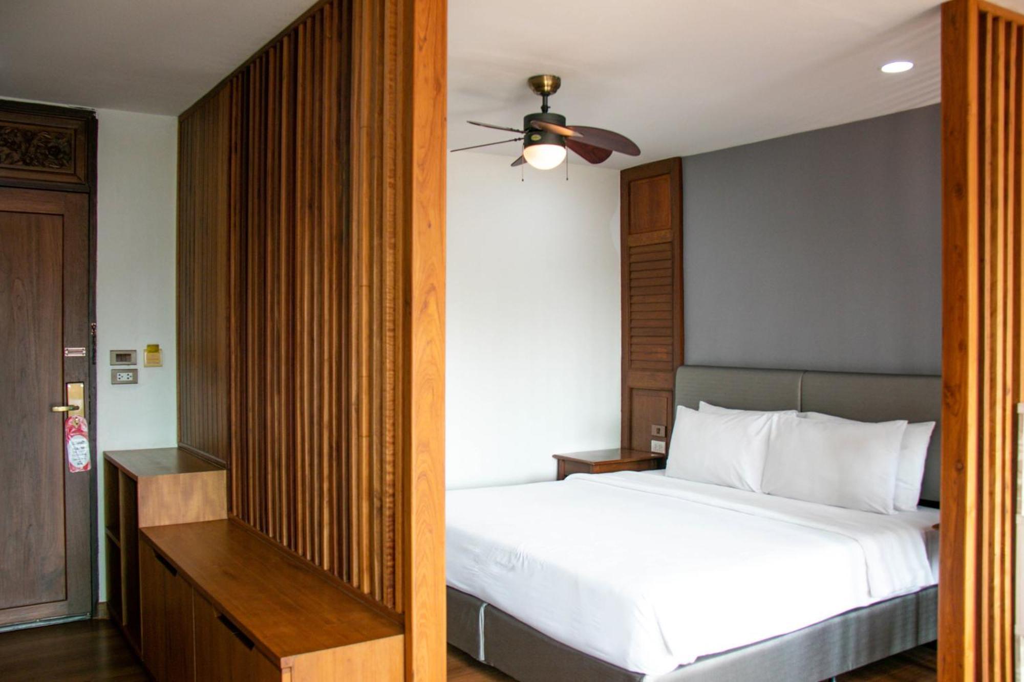 Lamphu Tree House Boutique Hotel Bangkok Exterior photo