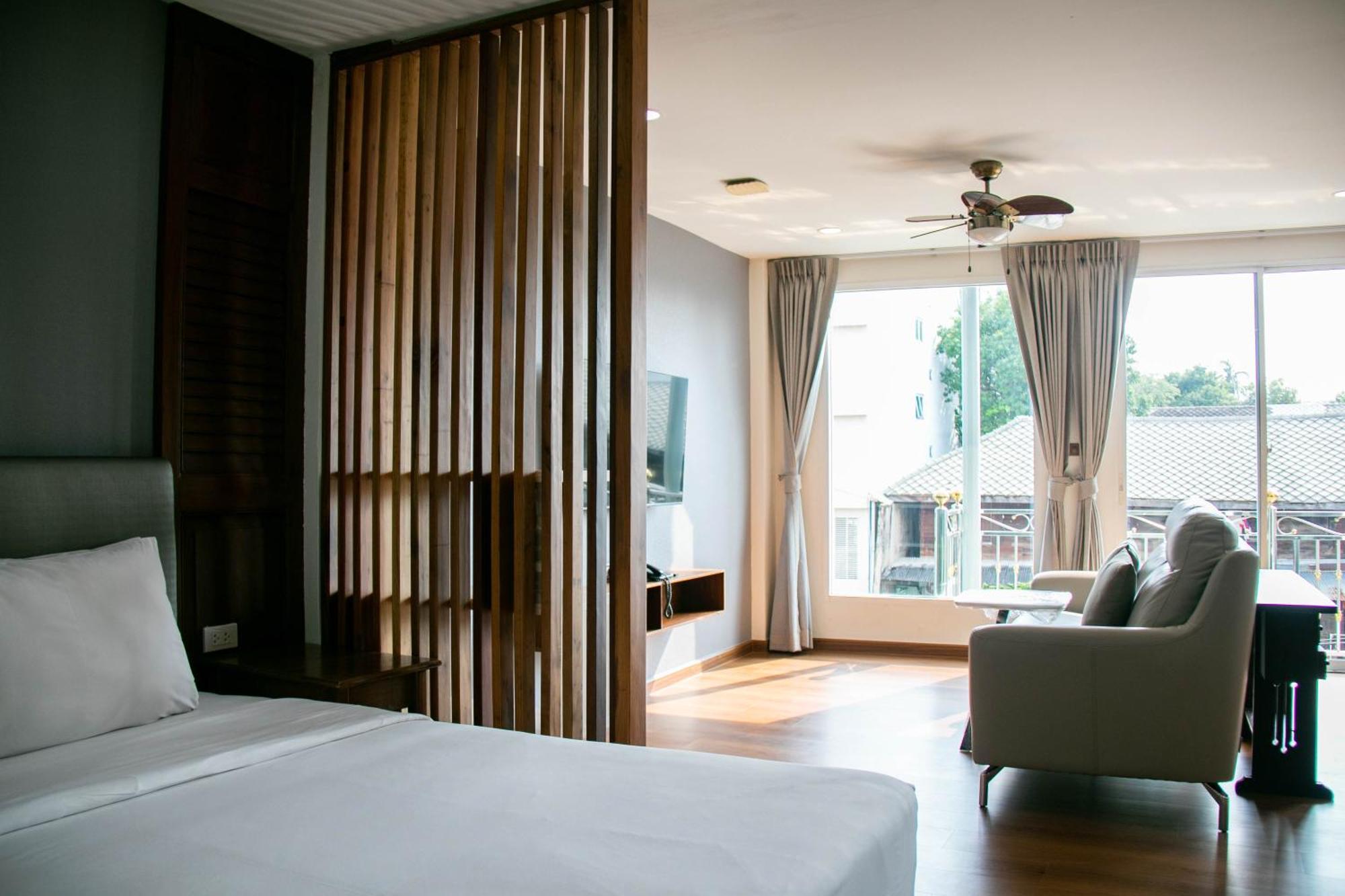 Lamphu Tree House Boutique Hotel Bangkok Exterior photo