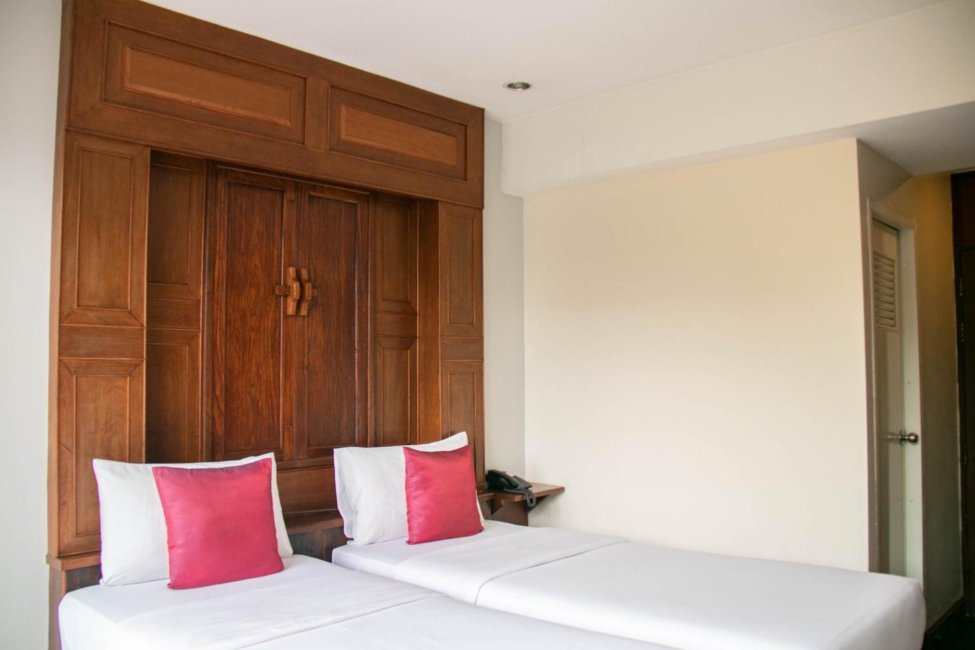 Lamphu Tree House Boutique Hotel Bangkok Exterior photo