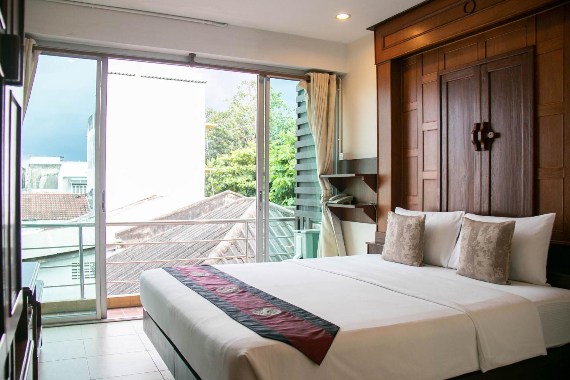 Lamphu Tree House Boutique Hotel Bangkok Exterior photo