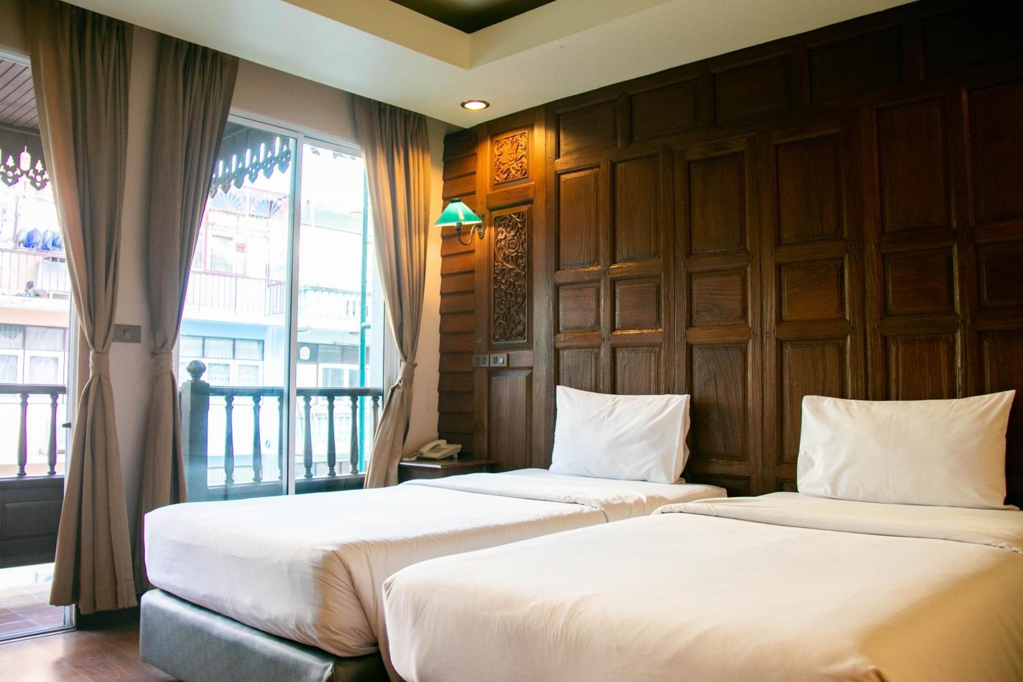 Lamphu Tree House Boutique Hotel Bangkok Exterior photo