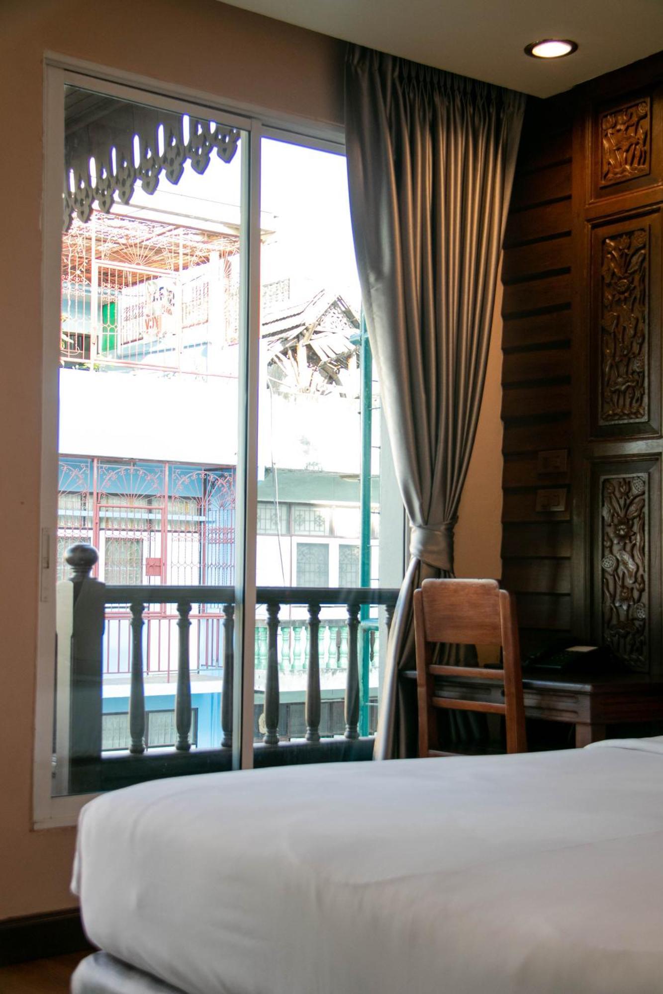 Lamphu Tree House Boutique Hotel Bangkok Room photo