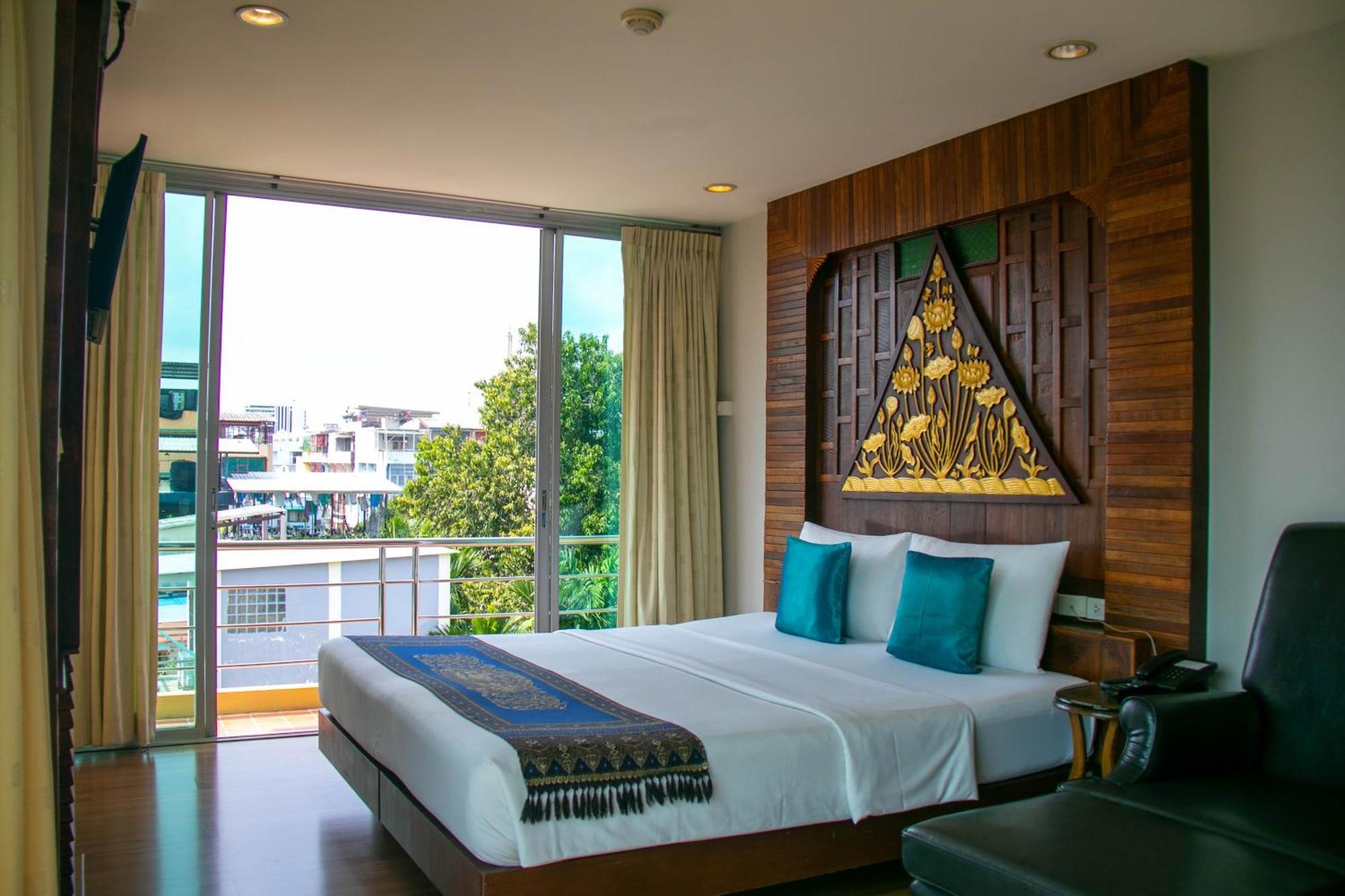 Lamphu Tree House Boutique Hotel Bangkok Exterior photo
