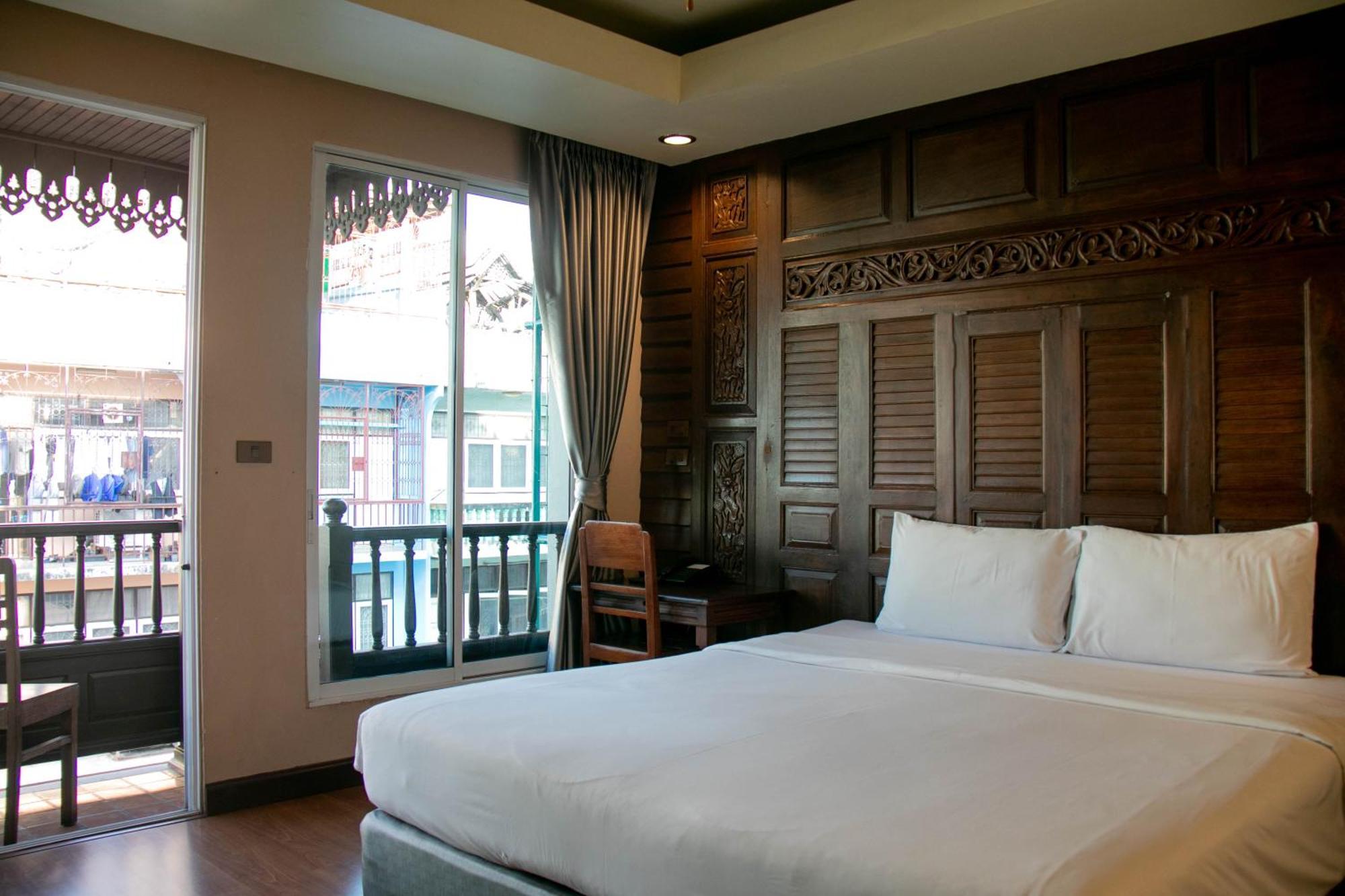 Lamphu Tree House Boutique Hotel Bangkok Exterior photo