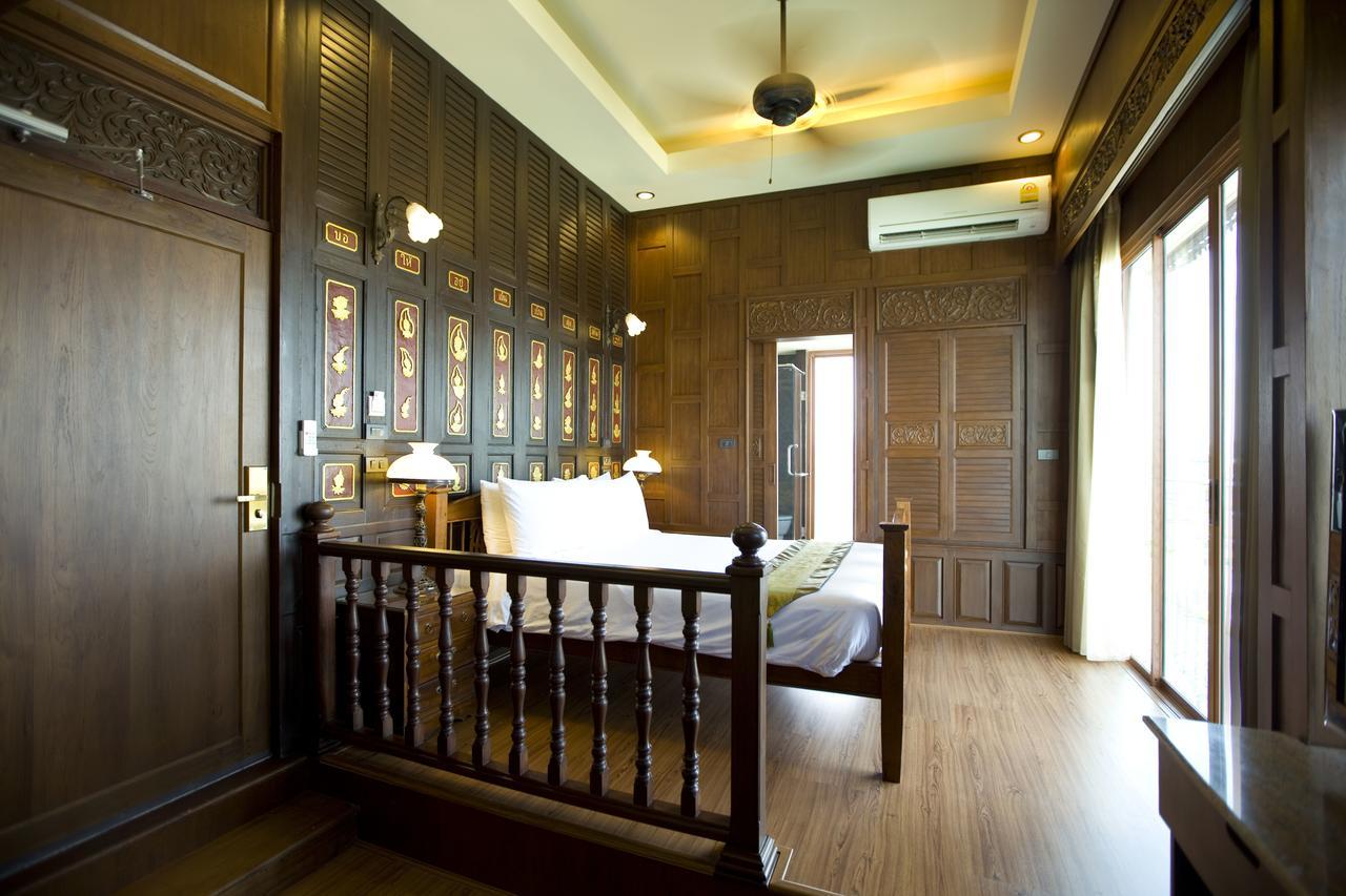 Lamphu Tree House Boutique Hotel Bangkok Exterior photo