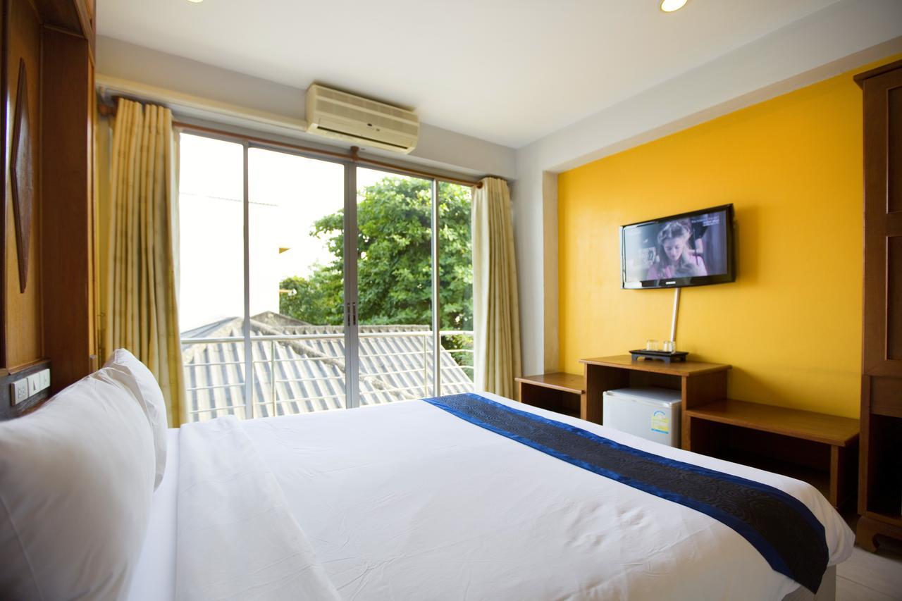 Lamphu Tree House Boutique Hotel Bangkok Exterior photo